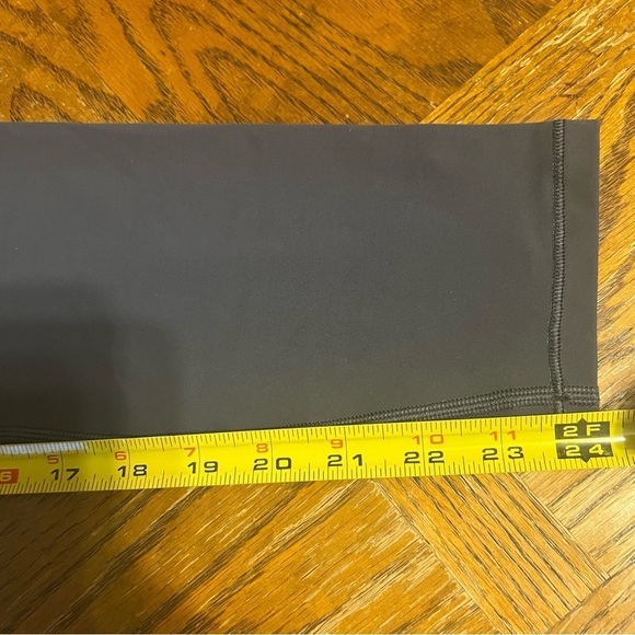 NEW Vuori Mindset 7/8 Jumpsuit in Azure Sz M Yoga Athletic Workouts - Picture 15 of 15